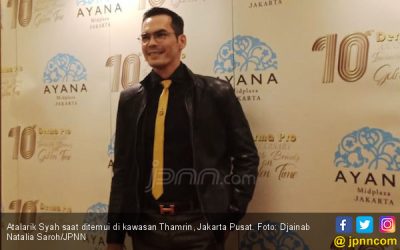 Atalarik Syah Bergabung dengan Petugas Adang, Proses Penggerebekan Rumah Menjadi Riuh