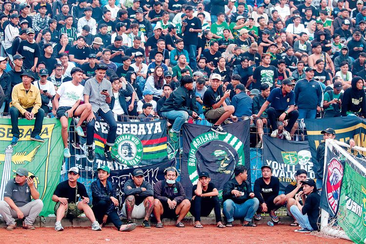 Bonek Geram Jadwal Persebaya Surabaya Diubah, Uston Nawawi Ungkap Alasannya